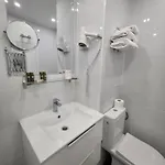 Amadeus 3* Париж