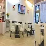 Отель Amadeus 3*
