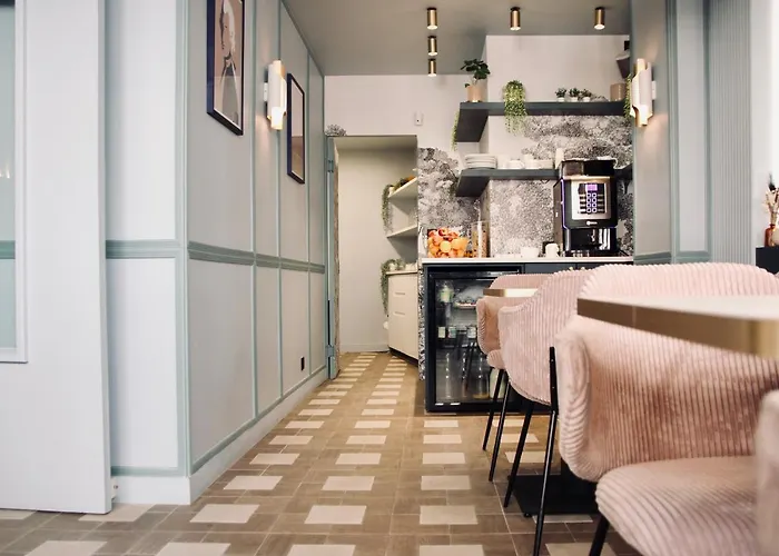 Amadeus Hotell 3*