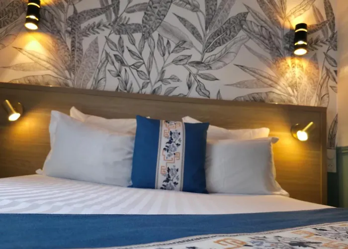 Hotell Amadeus 3*