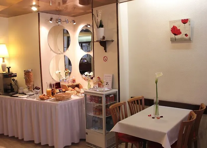 Amadeus 3* Paris
