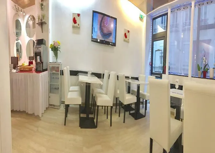 Hotell Amadeus 3*