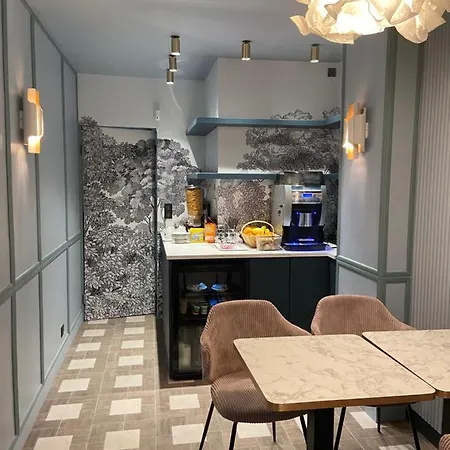 Amadeus Hotel Paris