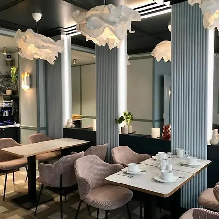 Amadeus Hotel París