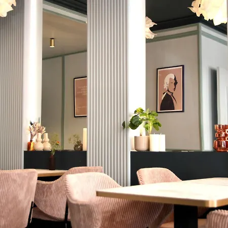 Amadeus 3* Paris