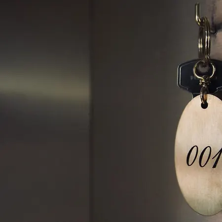 アマデウス ホテル パリ