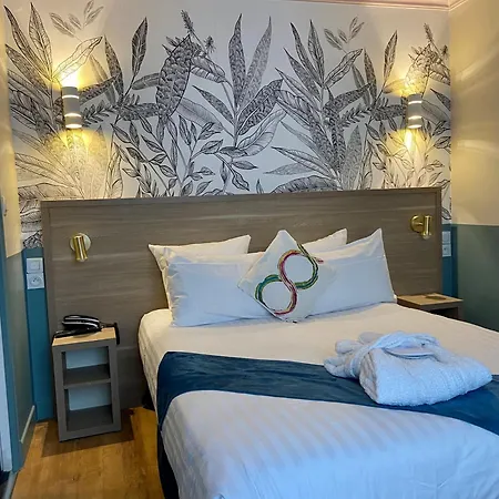 Hotel Amadeus 3*