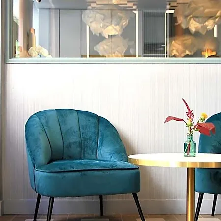 Hotel Amadeus 3*