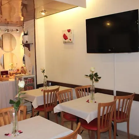 阿玛德酒店 酒店