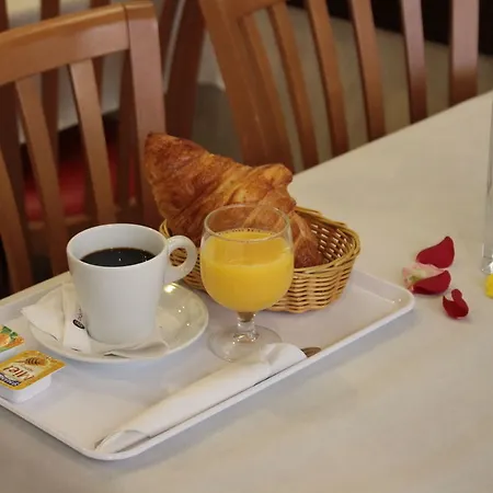 아마데우스 3* 파리