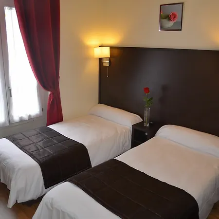 Amadeus Hotel 3*