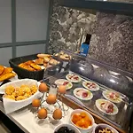 Ξενοδοχείο Amadeus 3*